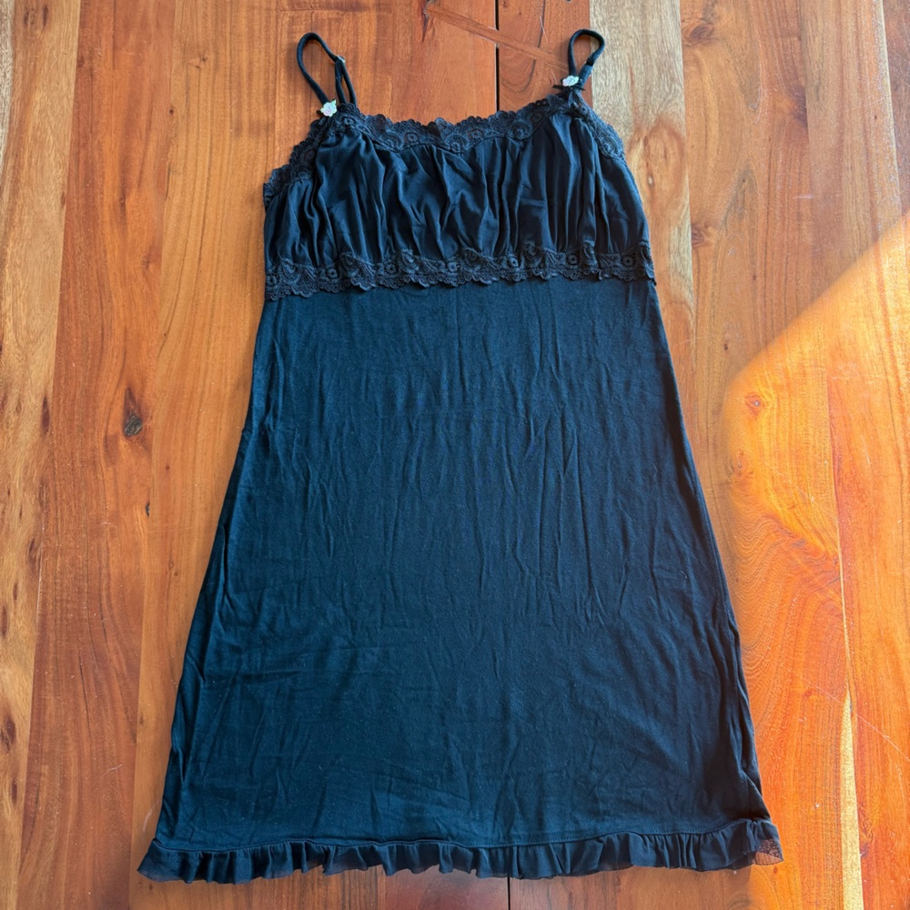 🦊 Apt. 9 Lace Trim Slip Dress